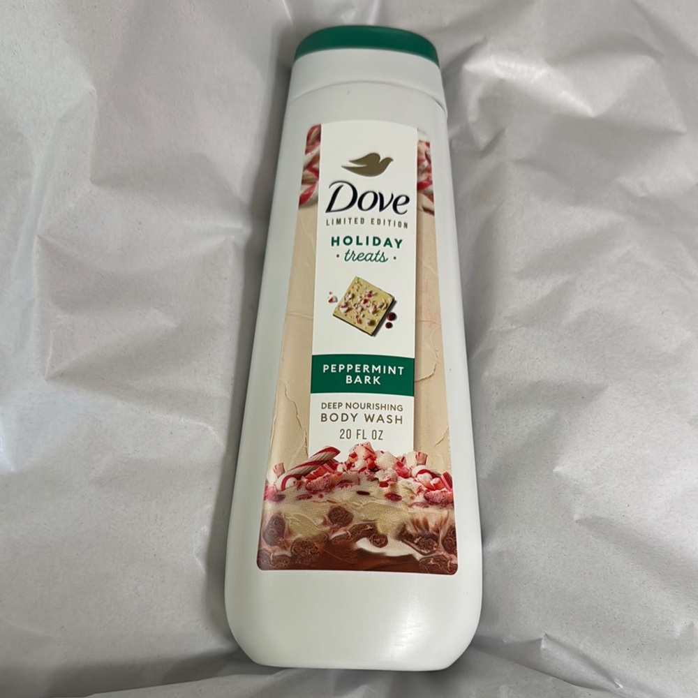 Peppermint Bark Body Wash - White